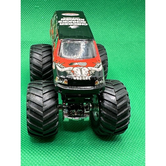 Hot Wheels Monster Jam Monster Truck Iron Outlaw 1:64-1 - Picture 3 of 7
